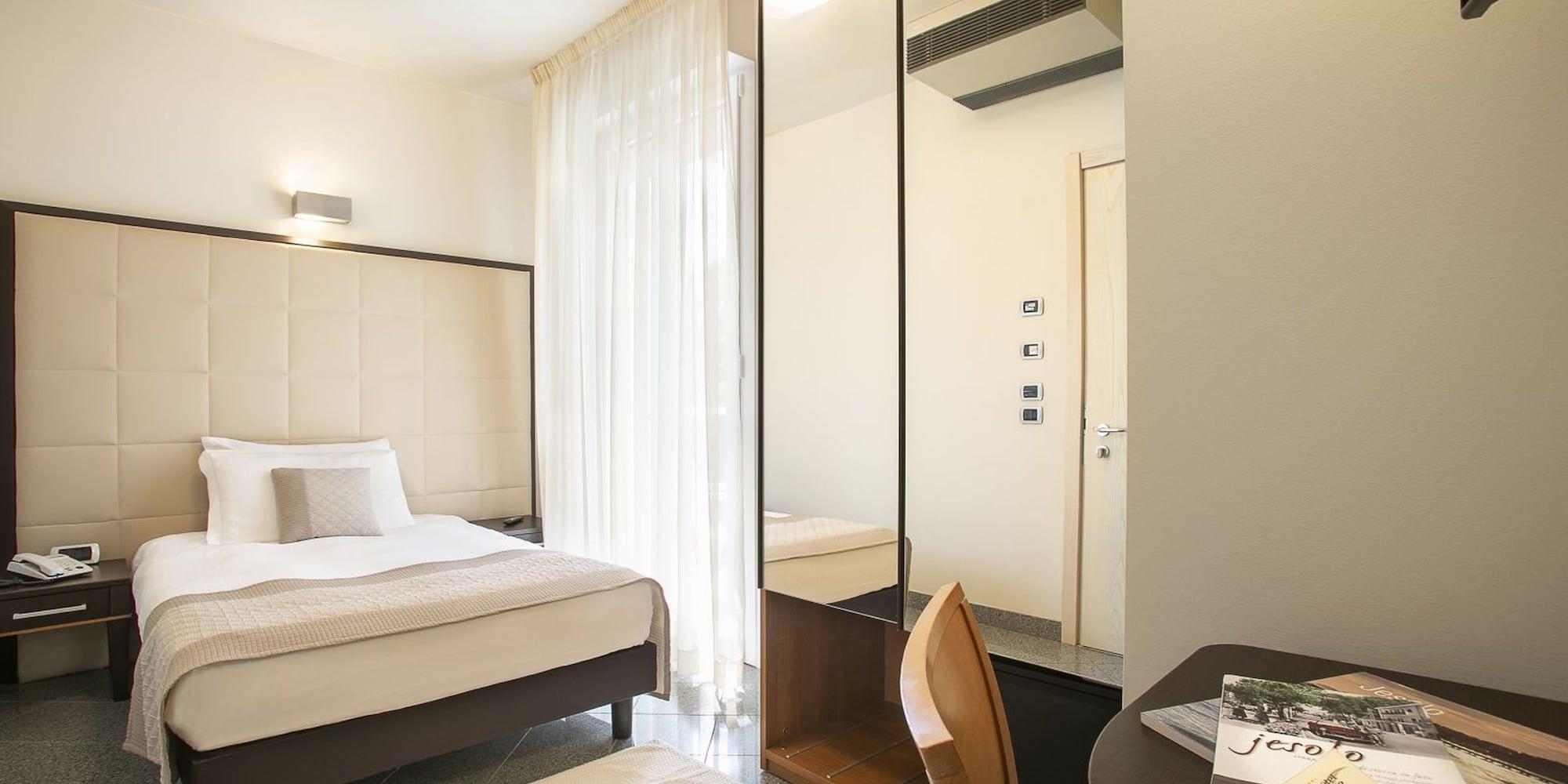 Park Hotel Ermitage Resort & Spa Лідо-ді-Єзоло Екстер'єр фото
