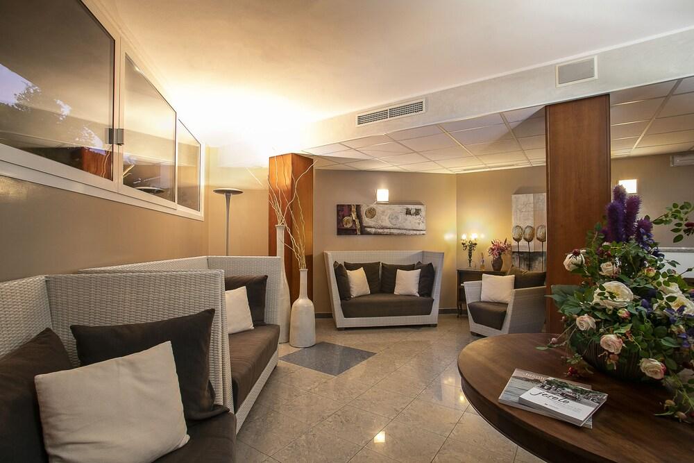 Park Hotel Ermitage Resort & Spa Лідо-ді-Єзоло Екстер'єр фото