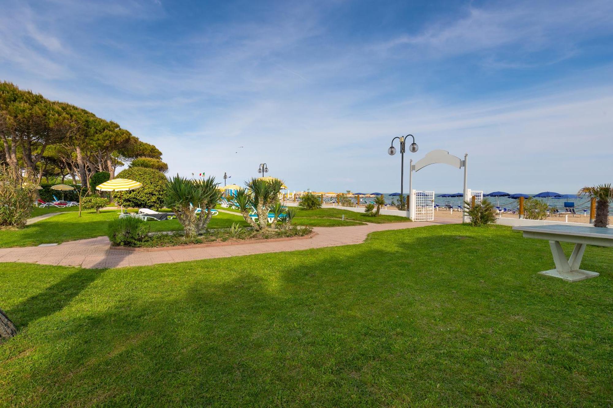 Park Hotel Ermitage Resort & Spa Лідо-ді-Єзоло Екстер'єр фото