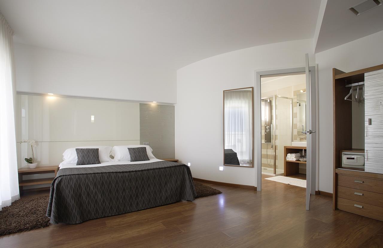 Park Hotel Ermitage Resort & Spa Лідо-ді-Єзоло Екстер'єр фото