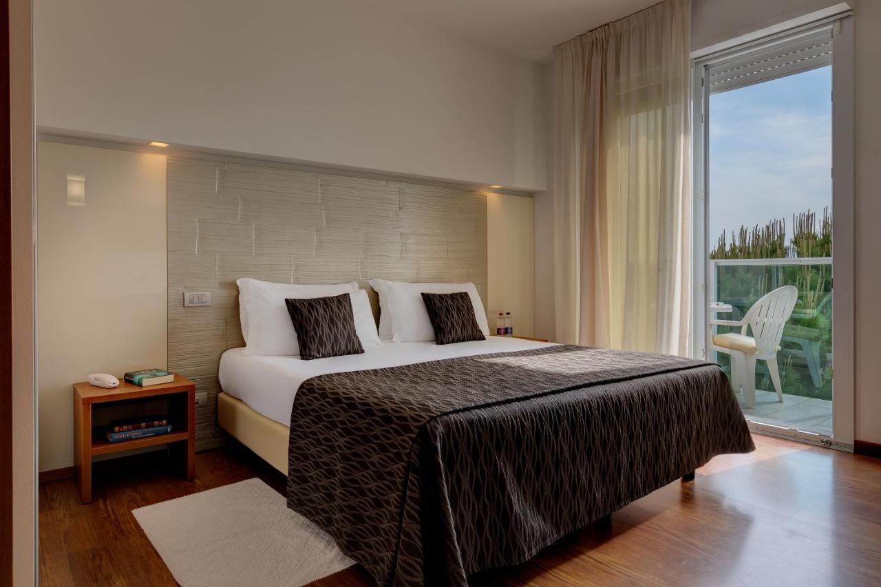 Park Hotel Ermitage Resort & Spa Лідо-ді-Єзоло Екстер'єр фото